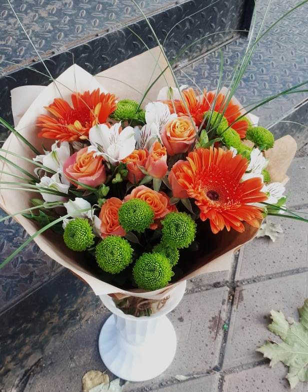Букет цветов из: Герберы, Хризантемы, Альстромерии и Розы в Усть-Катаве