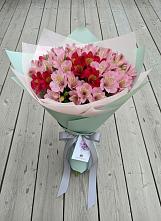 Букет цветов из:  Альстромерии #REPLACE_PRED# Усть-Катаве