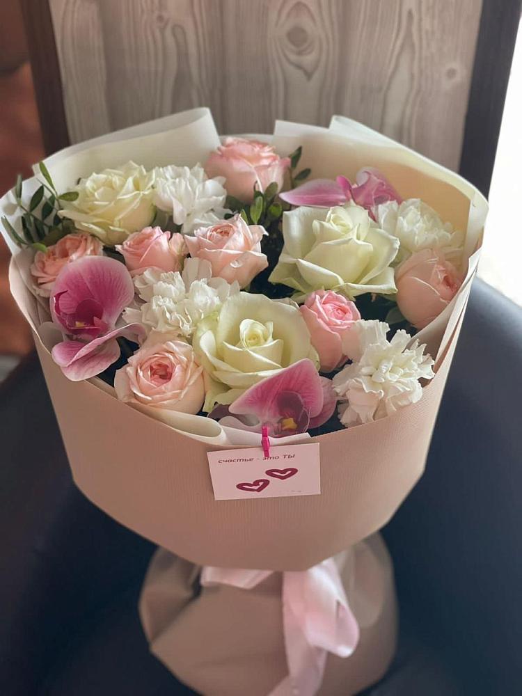 Букет цветов из: Орхидеи, Розы и Гвоздики в Усть-Катаве