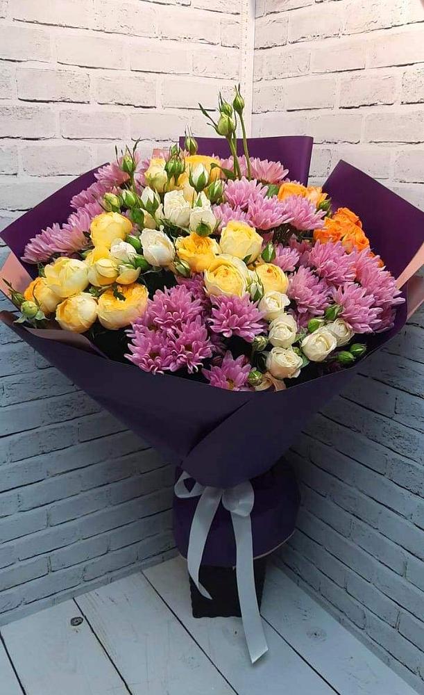 Букет цветов из: Хризантемы и Розы в Усть-Катаве