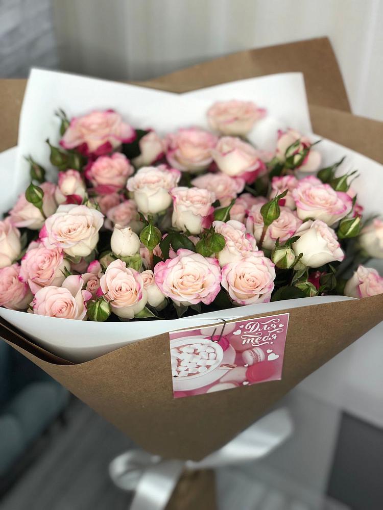 Букет цветов из: Розы в Усть-Катаве