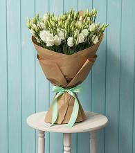 Букет цветов из:  Лизиантусы в Усть-Катаве