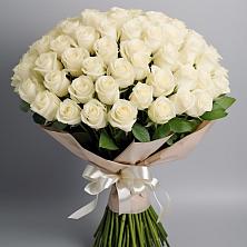 Букет 101 беля роза Белоснежка в Усть-Катаве