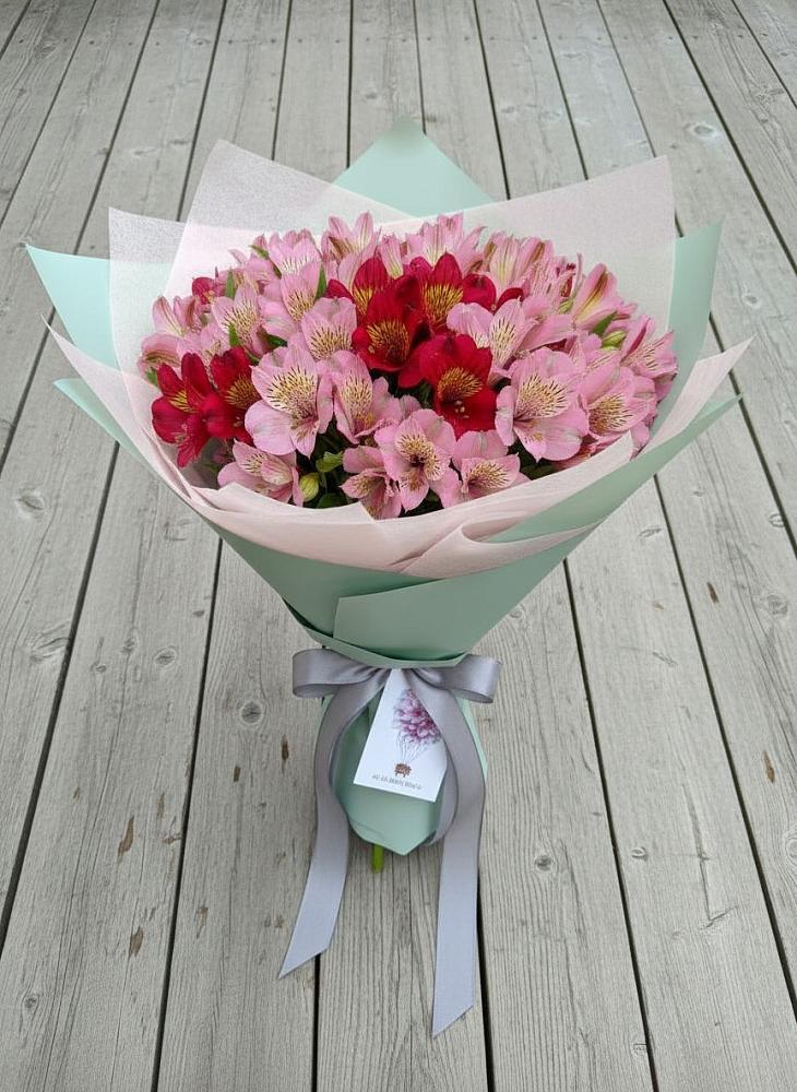 Букет цветов из: Альстромерии в Усть-Катаве
