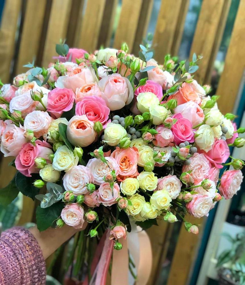 Букет цветов из: Розы в Усть-Катаве