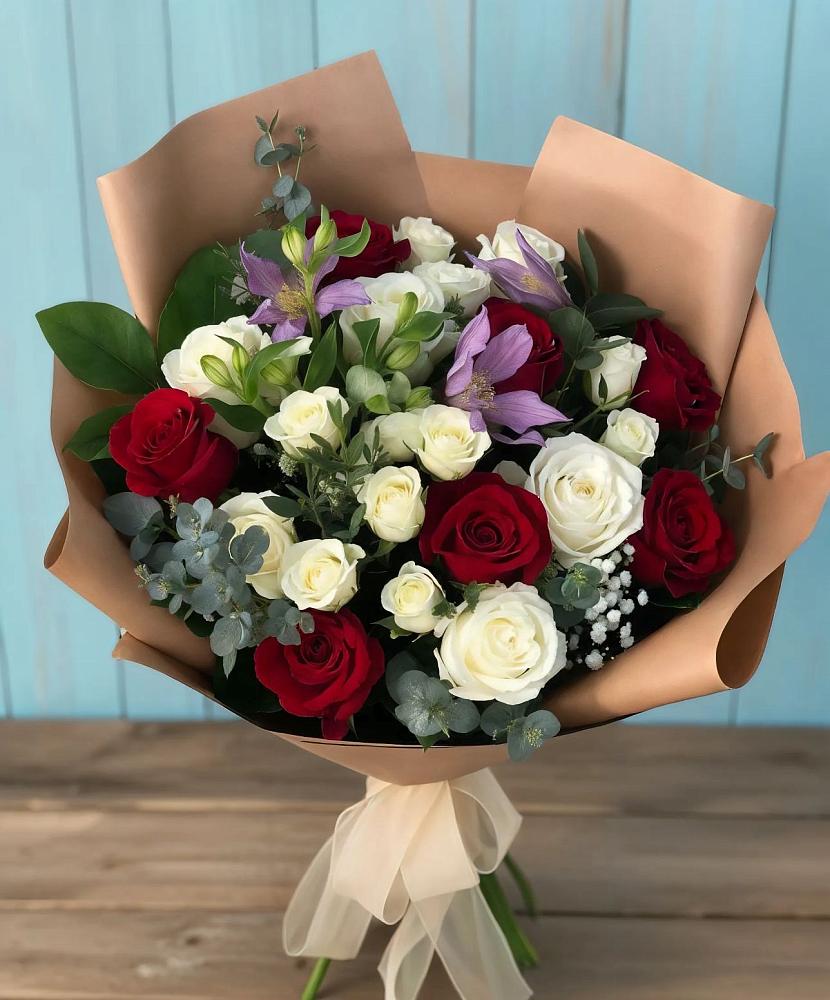 Букет цветов из: Розы и Альстромерии в Усть-Катаве
