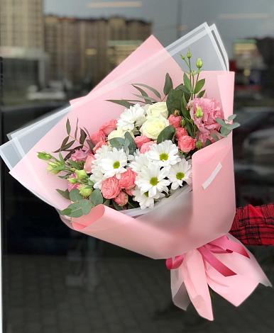 Букет цветов из: Розы, Лизиантусы и Хризантемы в Усть-Катаве