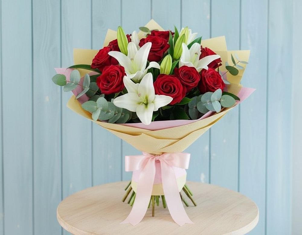 Букет цветов из: Лилии и Розы в Усть-Катаве